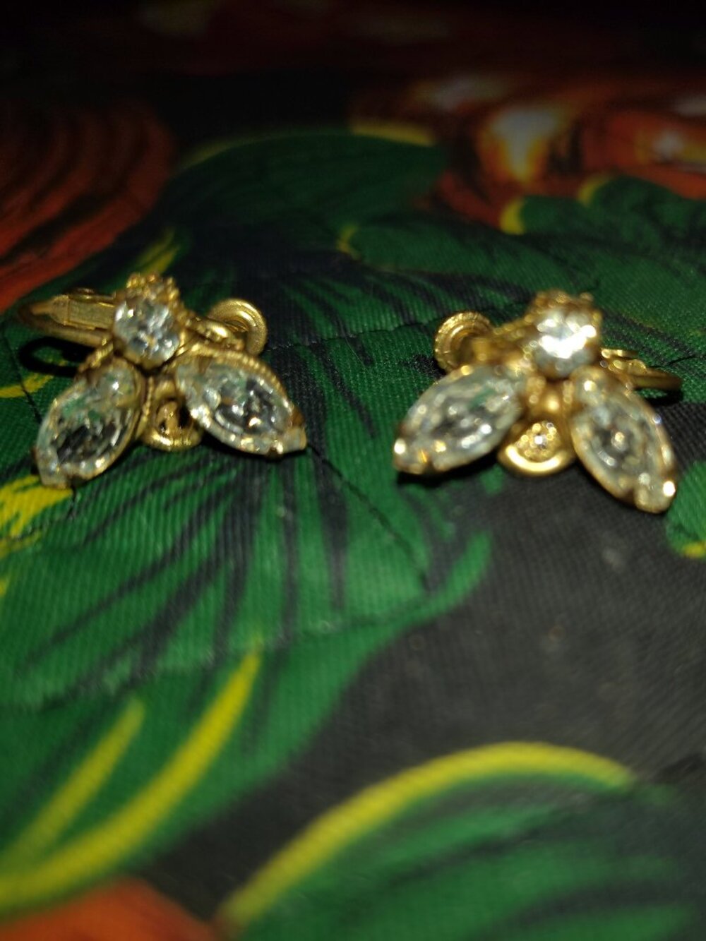 Ladies earrings